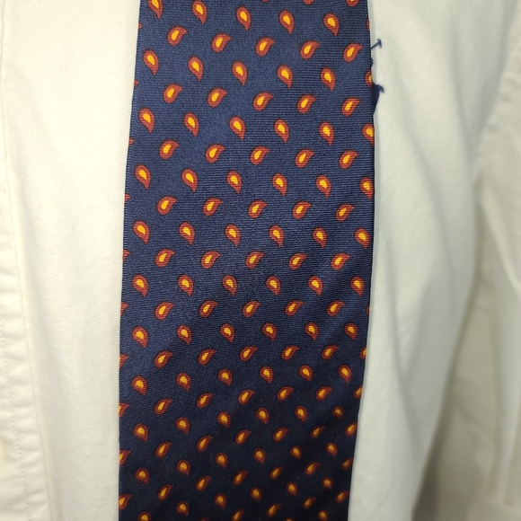 Brooks Brothers Silk Tie - Picture 2 of 5